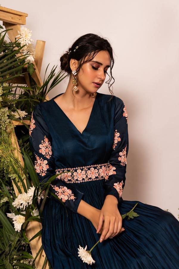 Navy blue gown with belt and dupatta Label Dee Navy blue gown with belt and dupatta Label Dee