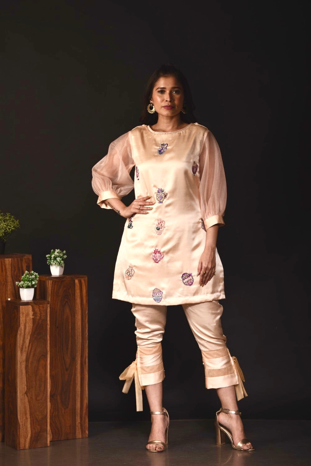 Beige embellished kurti set