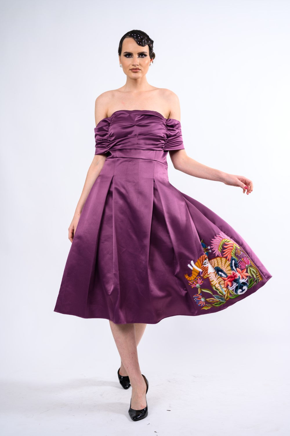Mauve Off Shoulder Box Pleat Dress – Label Dee Mauve Off Shoulder Box Pleat Dress – Label Dee